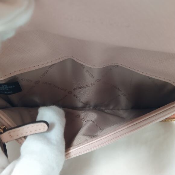 Michael Kors Pink Leather Love Sign Zip Around Credit Card ID Window Wallet - Picture 12 of 14